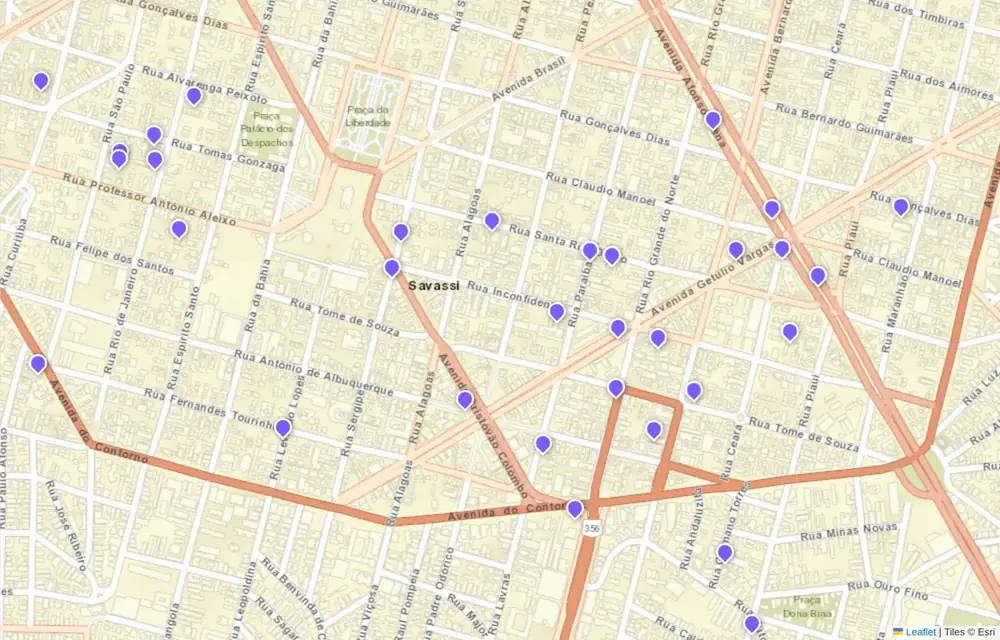 A mesma turma, na Savassi: cada ponto é uma pessoa que participou, marcado na rua onde ela estava, com precisão de metros.